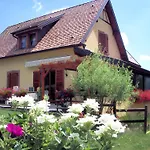 D'hote La Chatelaine B&B