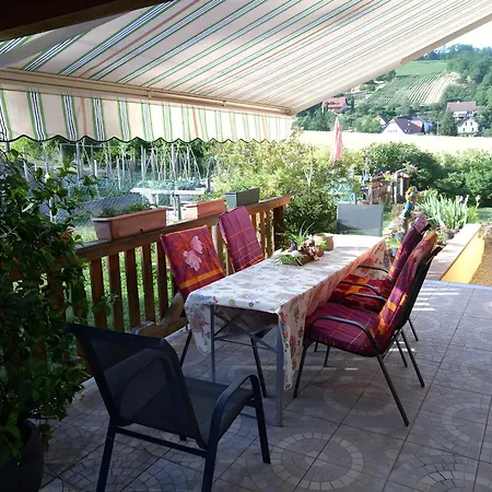 D'hote La Chatelaine B&B