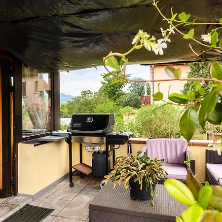 D'hote La Chatelaine B&B
